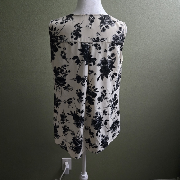Anyally Floral V-Neck Blouse - Black and Cream - Picture 2 of 6
